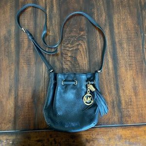 Michael Kors small bucket crossbody bag